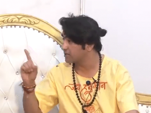 धीरेंद्र शास्त्री बोले- बाबरी मस्जिद बनी तो हिंदू 1992 दोहराएंगे:  मथुरा में जल्द श्रीकृष्ण जन्मभूमि के पास हनुमान चालीसा का पाठ होगा – Uttar Pradesh News