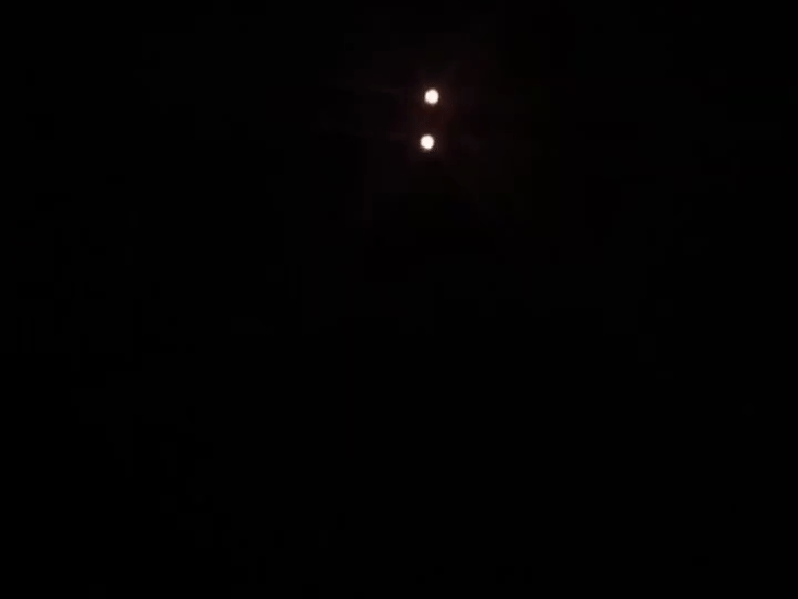 अमेरिकी जेट सीरिया में ISIS के ठिकानों पर एयरस्ट्राइक के दौरान उड़ान भरते हुए। - Dainik Bhaskar