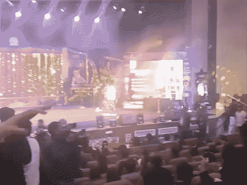 गोविंदा की मौजूदगी की खबर मिलते ही ऑडिटोरियम खचाखच भर गया।