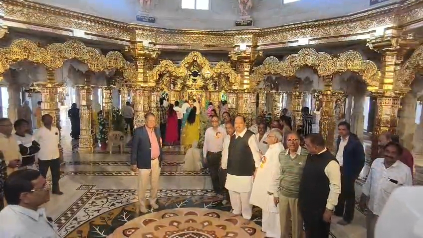 केसरिया जैन तीर्थ में दर्शन के लिए कैबिनेट मंत्री चेतन्य काश्यप भी पहुंचे। ट्र्स्ट पदाधिकारियों ने स्वागत किया।