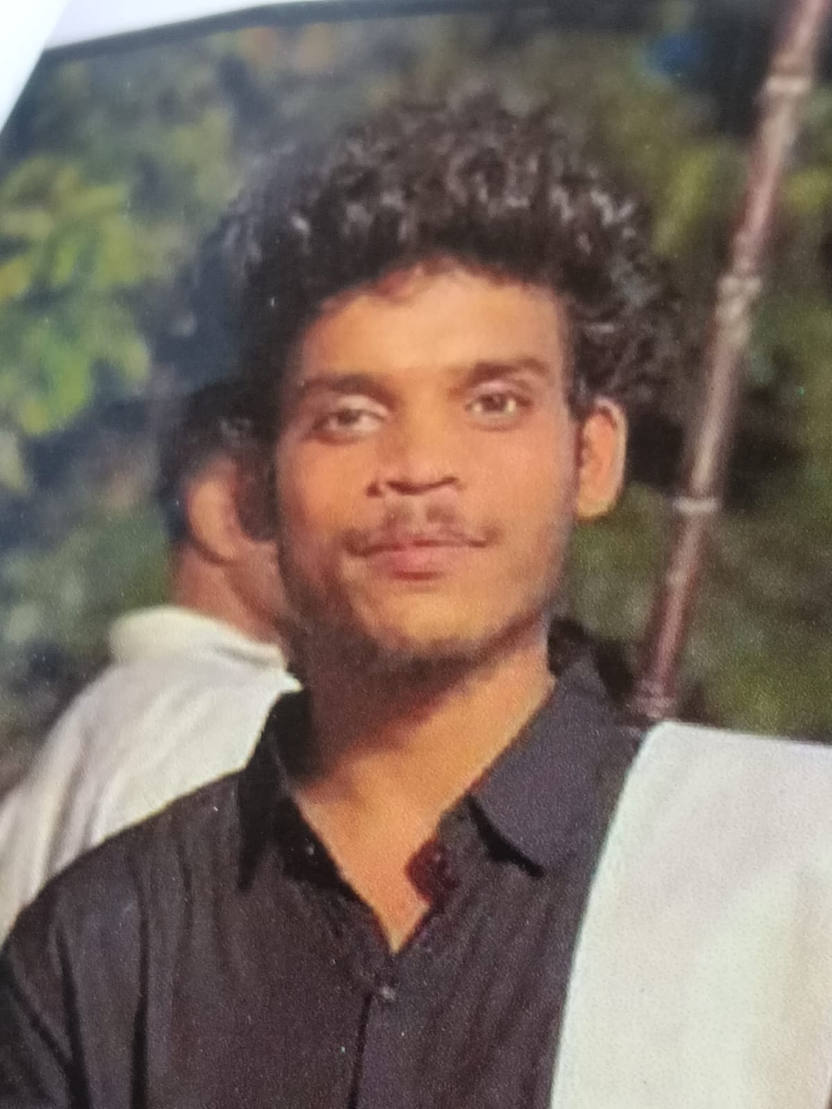 ये आरोपी दीपक ठाकुर की तस्वीर है। BBA की छात्रा से रेप का आरोप है।