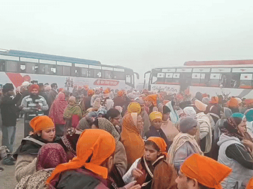 चार साहिबजादों की शहादत को नमन:  भाजपा नेता अक्षय शर्मा ने 30 फ्री बसों को दिखाई हरी झंडी; प्रतिदिन 27 तक चलेगी सेवा – Amritsar News