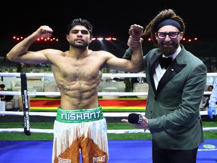 मैच से पहले रिंग में मौजूद निशांत देव।