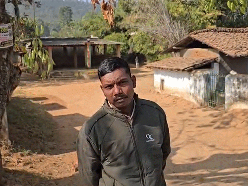 सीमित खाखा, जिसे मरा समझकर पुलिस ने हत्या का खुलासा किया था।