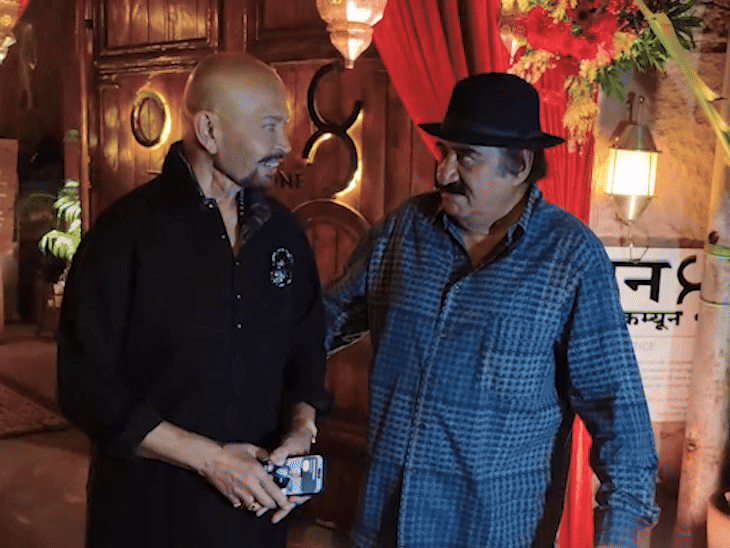 राकेश रोशन ने सेरेमनी में ब्लैक ट्रेडिशनल आउटफिट पहना था।