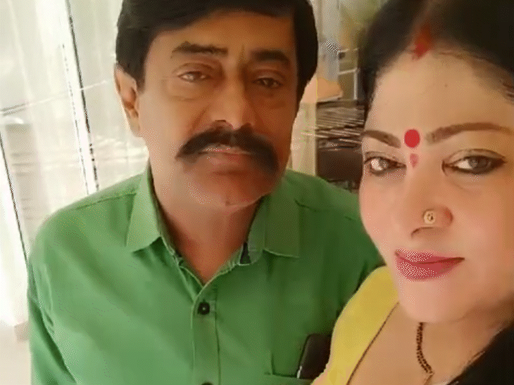 शिखा जोशी ने दीपक जोशी के साथ सोशल मीडिया पर कई वीडियो पोस्ट किए हैं।