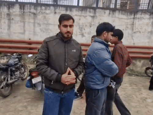 करनाल में कोहरे कारण युवक की मौत:  डिवाइडर से टकराई बाइक,सुबह काम पर जा रहा था युवक, तीन साल पहले हुई थी पिता की मौत – Karnal News