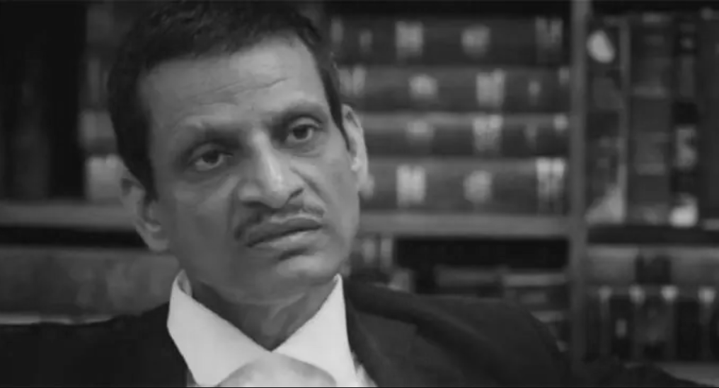 2012 में दिल्ली में हुए निर्भया सामूहिक बलात्कार मामले में एक आरोपी का बचाव किया था।