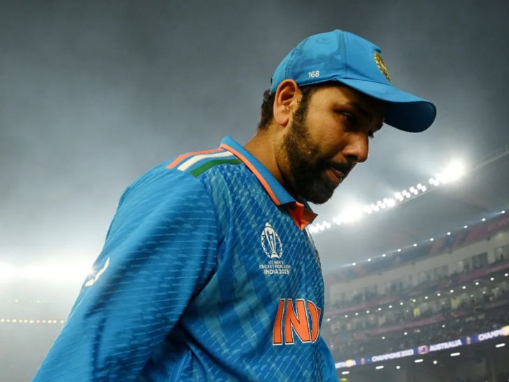 रोहित शर्मा की यह फोटो 19 नवंबर 2023 की है। इसी दिन वनडे वर्ल्ड कप फाइनल खेला गया था। - Dainik Bhaskar