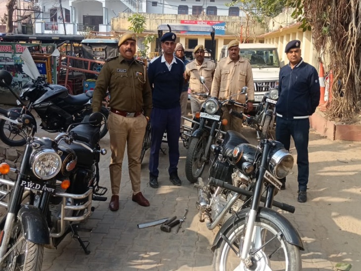 ये सात बाइक यातायात पुलिस ने जब्त की हैं।