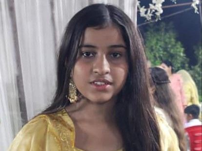 तस्वीर अमरोहा के अहाना की है, जिसकी मौत हो गई। डॉक्टरों का कहना है कि ज्यादा फास्टफूड खाने से उसकी आंतें खराब हो गई थीं।