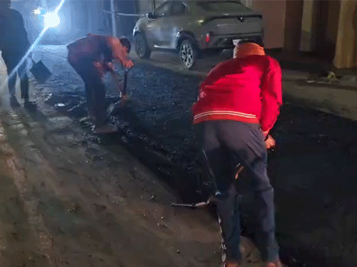 20 डिसेंबरच्या रात्री 600 मीटर बीटी पॅच दुरुस्तीचे काम करण्यात आले होते.