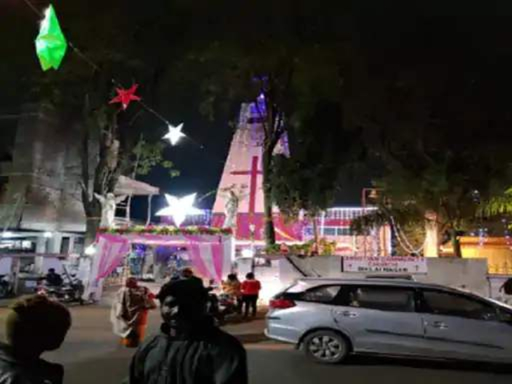 भिलाई सेक्टर-6 का क्रिश्चियन कम्युनिटी चर्च 55 साल पुराना है।