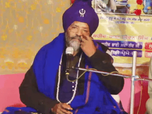 रागी भाई मनदीप सिंह विद्यार्थी विवाद पर बोलते हुए।