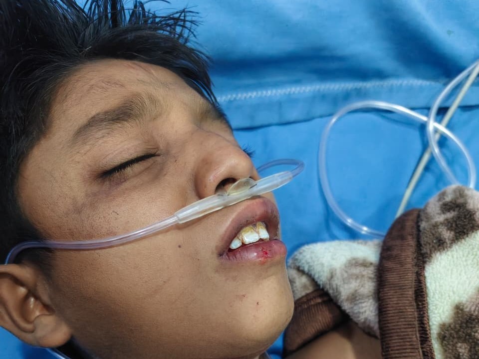 electrocuted while trying to remove a kite stuck in an electric wire ...