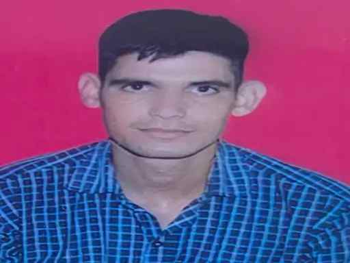 जवान सचिन कुमार उत्तर प्रदेश के सिंगोली थाना क्षेत्र के रहने वाले थे।