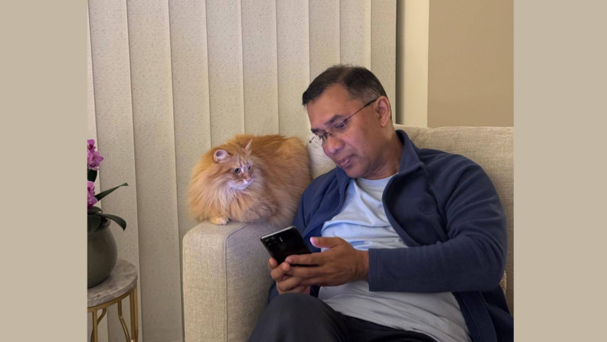 17 साल बाद बांग्लादेश लौटे खालिदा जिया के बेटे तारिक रहमान, ढाका एयरपोर्ट पर जुटे 1 लाख कार्यकर्ता