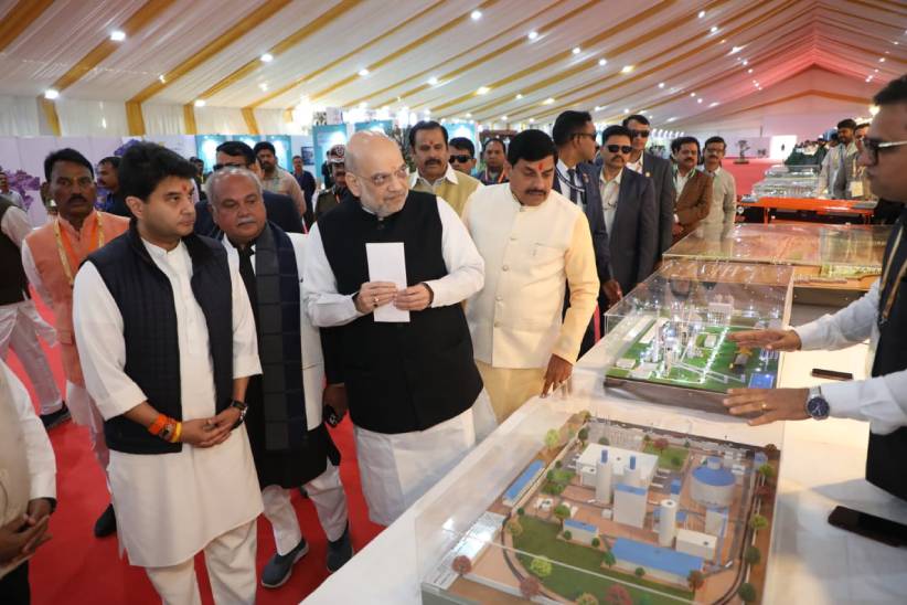 केंद्रीय मंत्री अमित शहा, ज्योतिरादित्य सिंधिया आणि मुख्यमंत्री डॉ. मोहन यादव यांनी समिटमध्ये लावलेले प्रदर्शनही पाहिले. विधानसभा अध्यक्ष नरेंद्र सिंह तोमरही उपस्थित होते.