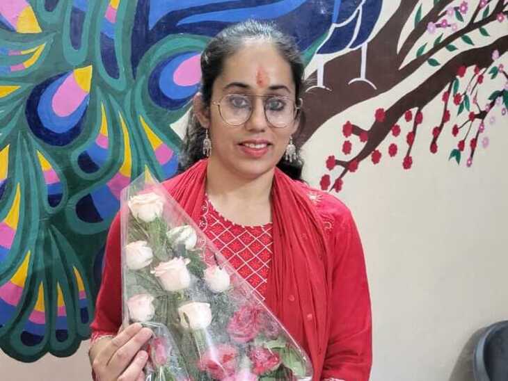 श्वेता को परिजन जयपुर लेकर आए और उसका इलाज कराया था।