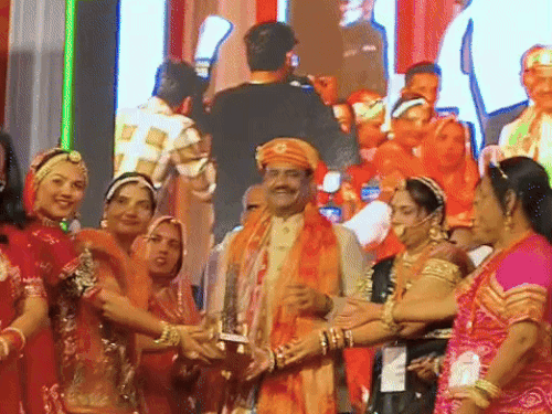 लोकसभा अध्यक्ष ओम बिरला भी रहे मौजूद।