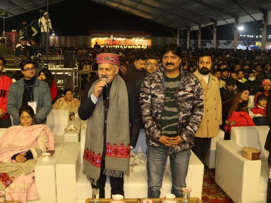 कार्यक्रम को संबोधित करते मुख्य अतिथि