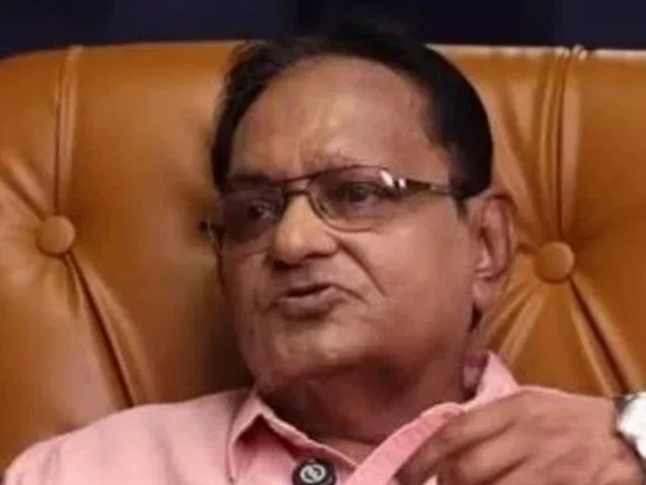 बीवी हो तो ऐसी के अलावा जे.के. बिहारी ने फिल्म इंतेहा प्यार की (1992) को भी डायरेक्ट किया है।