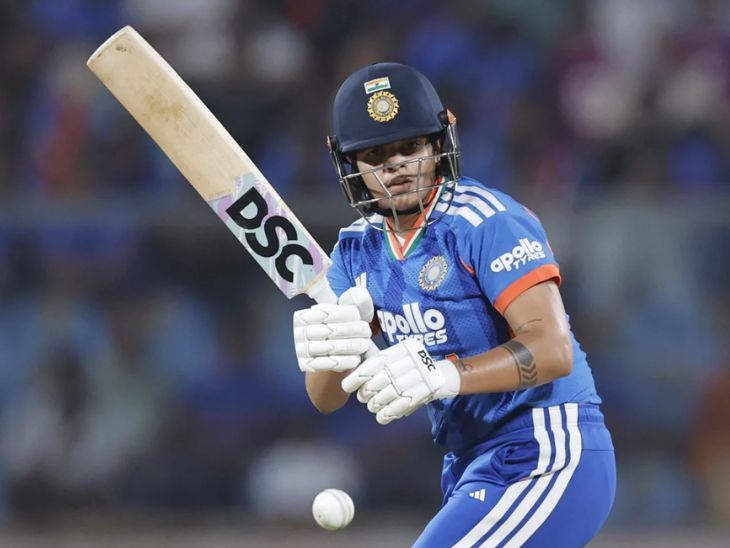 शेफाली वर्मा ने दूसरे टी-20 में भी फिफ्टी लगाई थी।