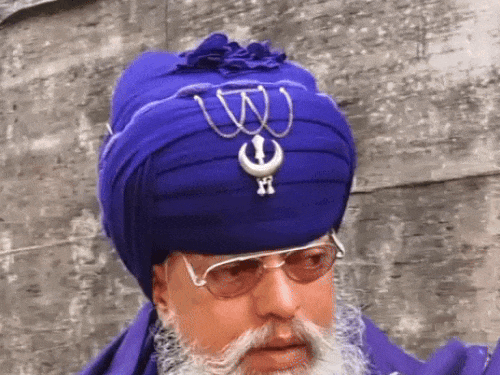 बाबा राजा राज ने किया बीबी दलेर कौर के सोशल मीडिया पर आने का विरोध।