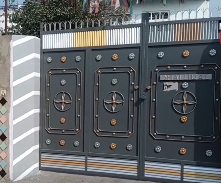 NRI की इसी कोठी में जोड़े ने सुसाइड किया है।