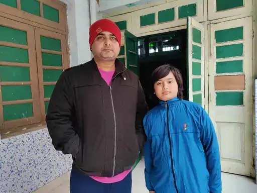 पिता संजीव के साथ वैभव सूर्यवंशी।