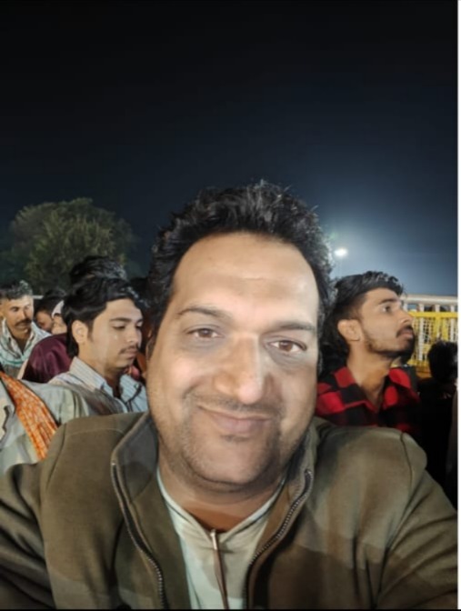 सांवलिया सेठ मंदिर में पिंकेश ने अपने वॉट्सएप स्टेटस पर यह तस्वीर लगाई थी।
