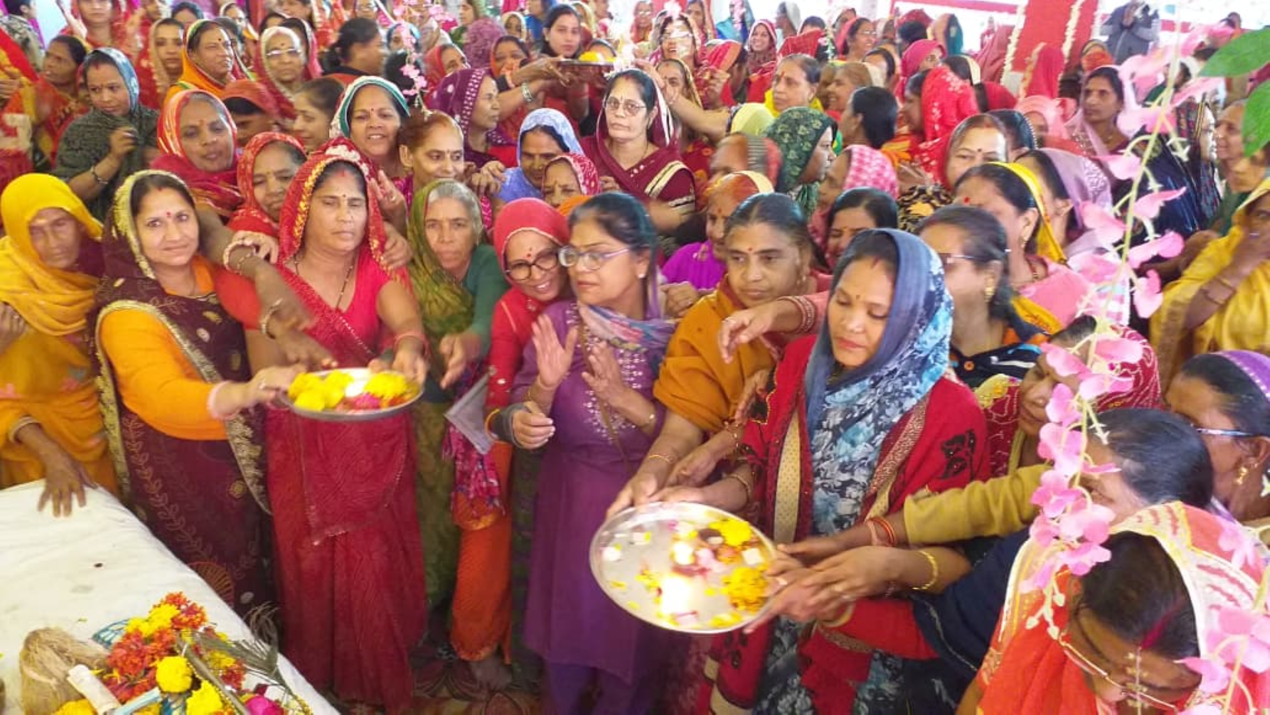 In the Ambika Rajarajeshwari temple, devotees were moved by the ...