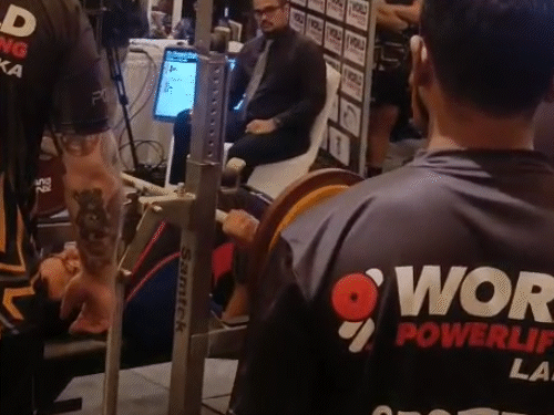 श्रीलंका में इंटरनेशनल टूर्नामेंट के दौरान डॉ. दीपक सिंह।