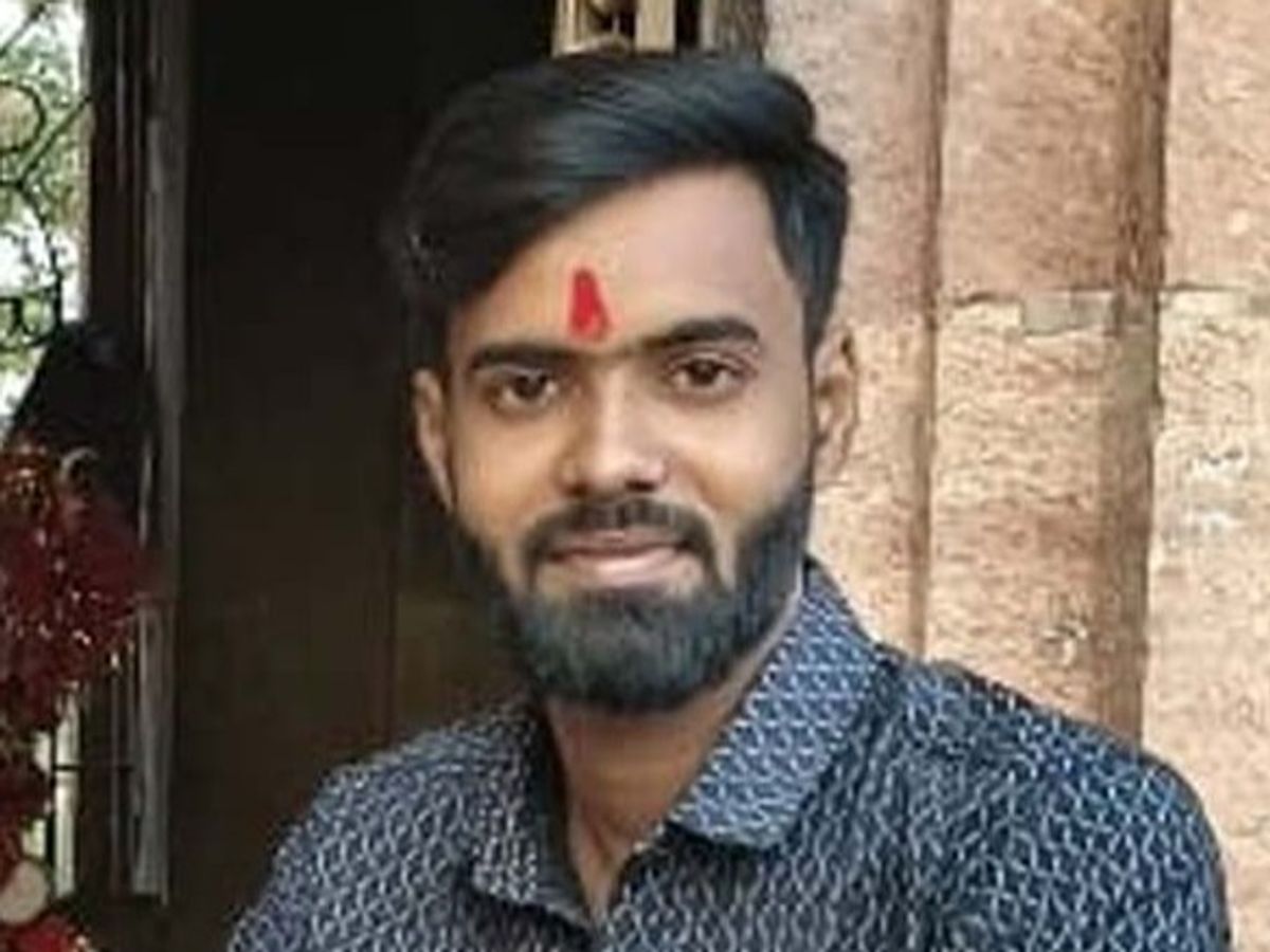 युवक ने VIDEO बनाया फिर फांसी के फंदे पर झूलकर जान दे दी