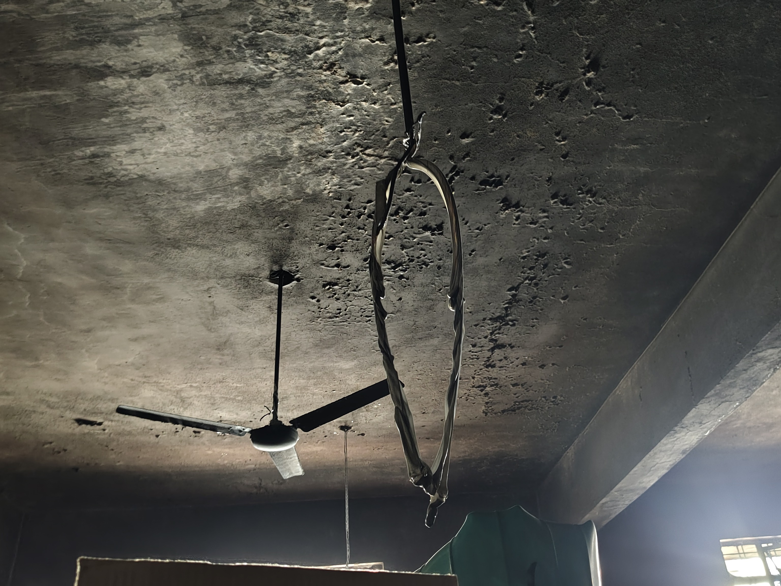 हादसे से ट्यूब लाइट का कुछ ऐसा हाल हुआ।