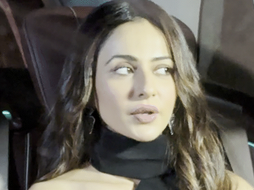 रकुल प्रीत सिंह पति जैकी भगनानी के साथ पार्टी में पहुंचीं।