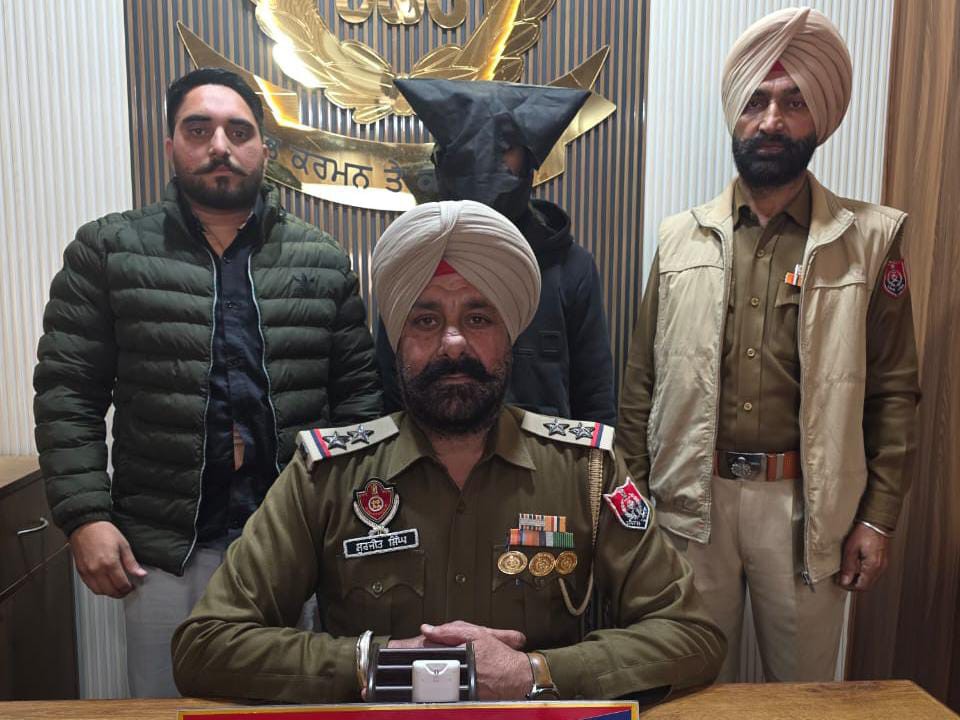 तरनतारन पुलिस ने अरेस्ट किए 6 नशा तस्कर:  ड्रग्स विरोधी अभियान चलाया, हेरोइन, नशीली गोलियां और अवैध शराब बरामद, पिस्टल जब्त की – tarn-taran News