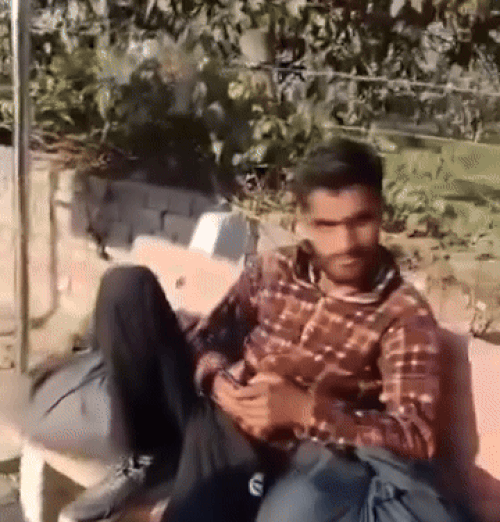 हरियाणा में कश्मीरी वेंडर को धमकाने का VIDEO:  शॉल बेचने कैथल आया, वंदे मातरम् न बोलने पर गाली-गलौज, कहा- भाग जा नहीं तो जला दूंगा – Kaithal News