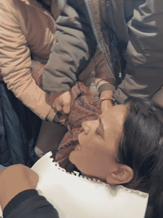 26 डिसेंबर रोजी संसद भवनाबाहेर धरणे धरलेल्या महिला कार्यकर्त्या योगिता भयाना यांना पोलिसांनी उचलून नेले होते.