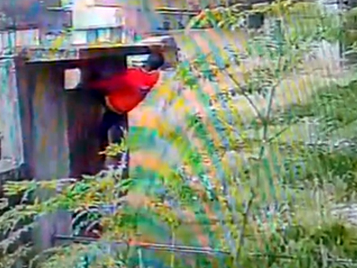 ​​​​​​​सरायकेला में दो दिनों से लापता नाबालिग का मिला शव:  CCTV में दिखा बाउंड्री फांदने का प्रयास करता, परिजनों ने लगाया हत्या का आरोप – saraikela kharsawan News