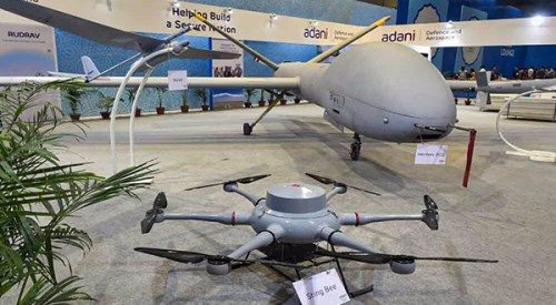 ये इन्वेस्टमेंट मानवरहित और ऑटोनॉमस सिस्टम्स, एडवांस्ड गाइडेड वेपन्स बनाने पर जोर देगा।