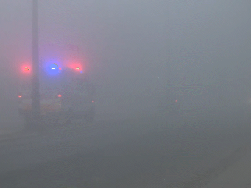 मेरठ शहर में घना कोहरा छाया हुआ है। शीतलहर चल रही है। न्यूनतम तापमान 9°C रहने की संभावना है।