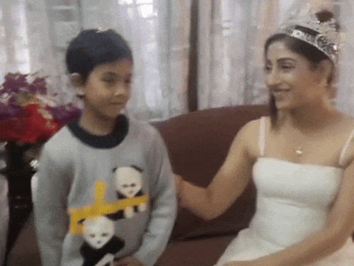 बेटे के साथ नवनीत कौर।