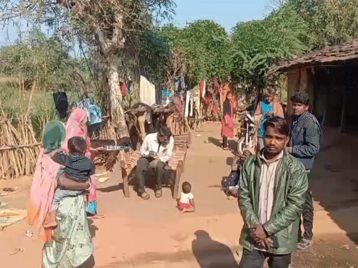 महाराष्ट्र से वापस लौटने के बाद भी मजदूरों के चेहरों पर मायूसी छाई रही। अब उन्हें भविष्य की चिंता सता रही है।