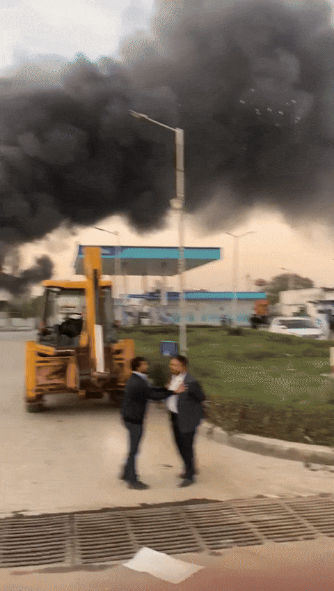 घटनास्थल के पास ही पेट्रोल पंप था, जिसे पुलिस ने तुरंत बंद करवा दिया।