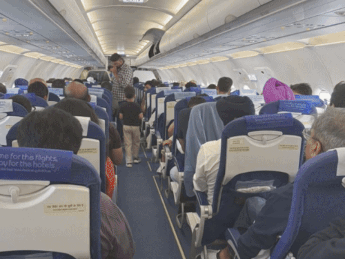 कोहरे के चलते दिल्ली और चंडीगढ़ जाने वाली 4 फ्लाइट्स को जयपुर डायवर्ट किया गया है।