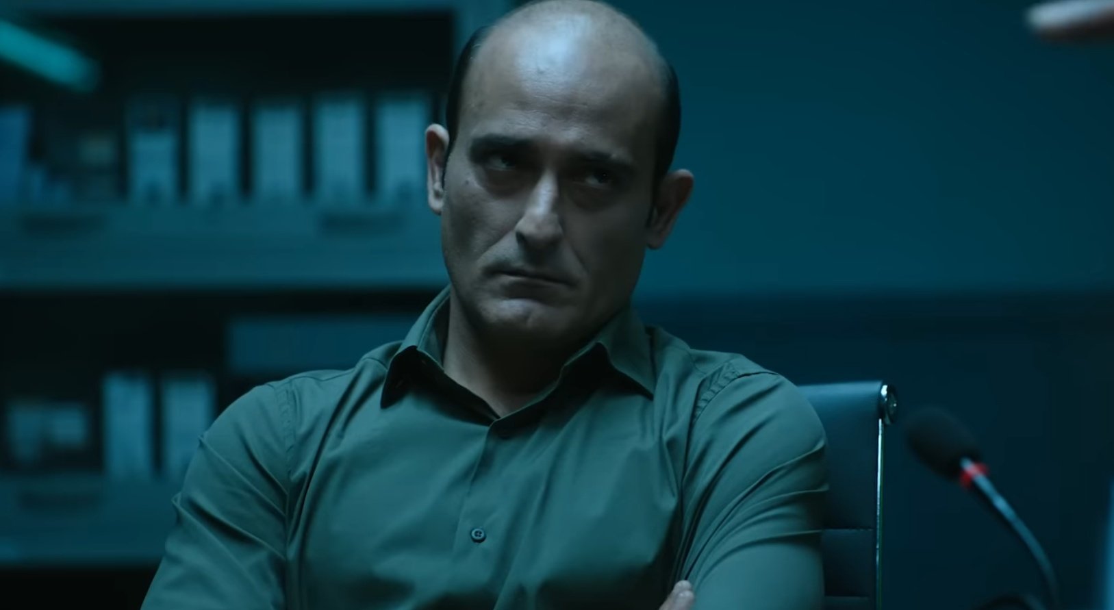 Akshaye Khanna challenged by Drishyam 3 director | अक्षय खन्ना को दृश्यम-3  के डायरेक्टर ने दी चुनौती: कहा- सोलो फिल्म करके दिखाएं, एक्टर के सपोर्ट में  उतरे राइटर ...