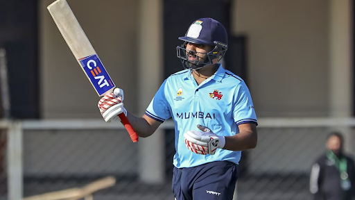 रोहित शर्मा ने विजय हजारे ट्रॉफी में सिक्किम के खिलाफ 155 रन बनाए थे, जबकि उत्तराखंड के खिलाफ दूसरे मैच में वह खाता खोले बिना आउट हो गए.