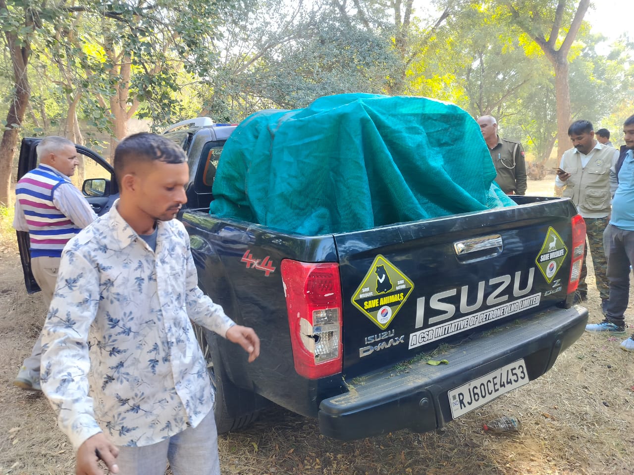 करीब 15 दिनों से लक्ष्मणगढ़ और फतेहपुर के क्षेत्र में लेपर्ड की दहशत बनी हुई थी।