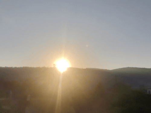 सवाई माधोपुर में सूर्योदय के दौरान उगता सूरज।